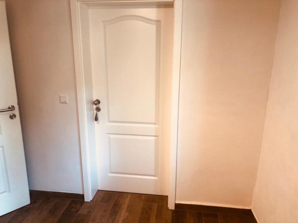 Ferienwohnungen Mey Haus Zum Rosenstock Erfurt Luaran gambar